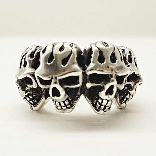 Solid Four Skull Flame Ring